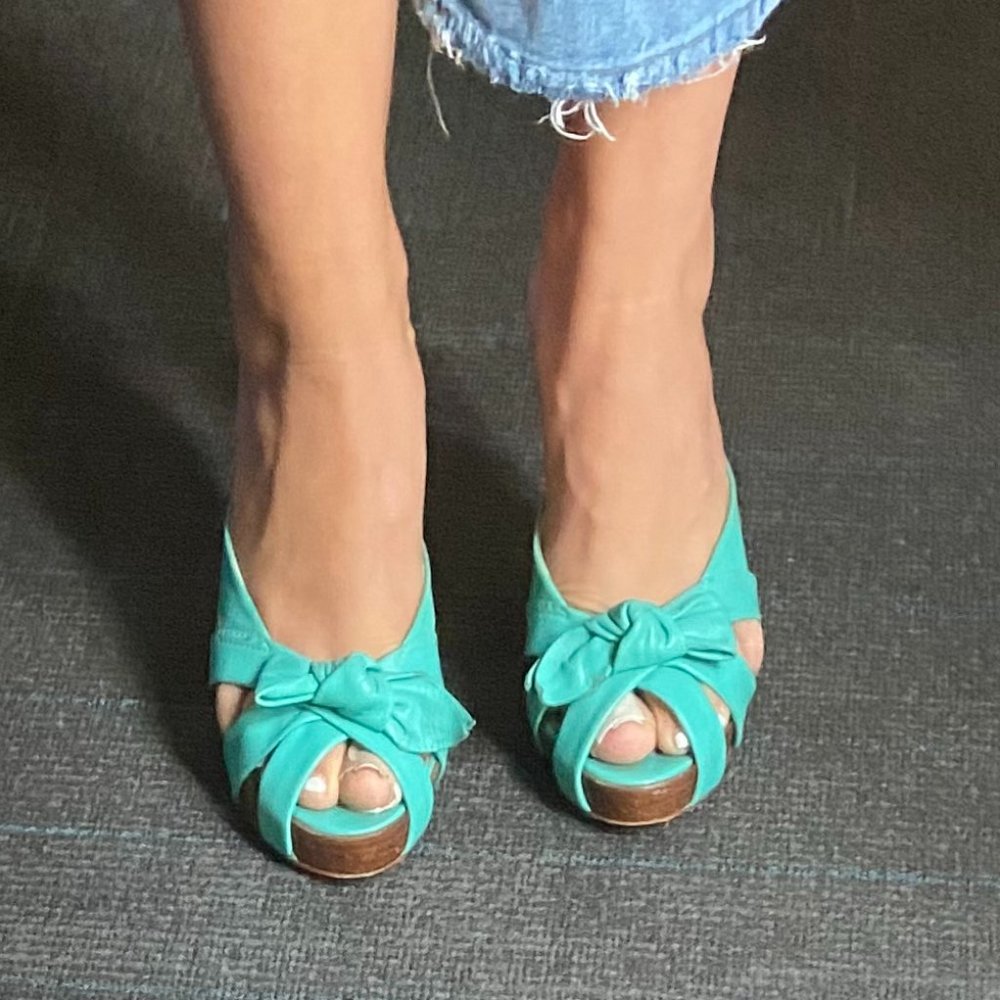 Unique turquoise wedges